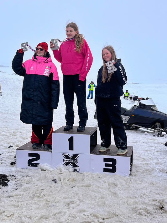 Úrslit 12.aprí Unglingaflokkur Kvenna Fjarðarheiði